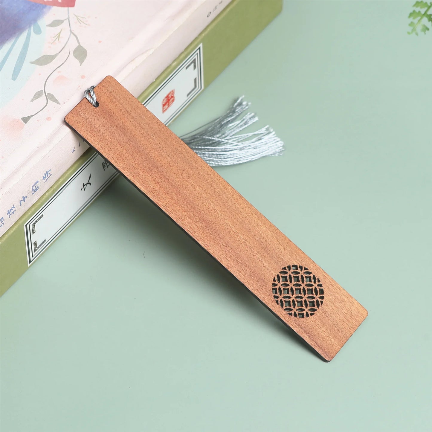 Retro Wooden Bookmarks Hollow Carved Aesthetic Stationery Gifts For Reading Lovers Book Accessories Students Reading Marks