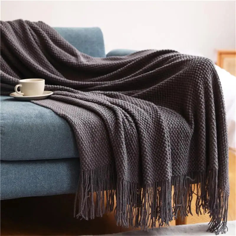 Nordic Knitted Blanket on the Bed Sofa Plaid Travel Nap Blankets Solid Color Soft Winter Air Conditioning Blanket with Tassels