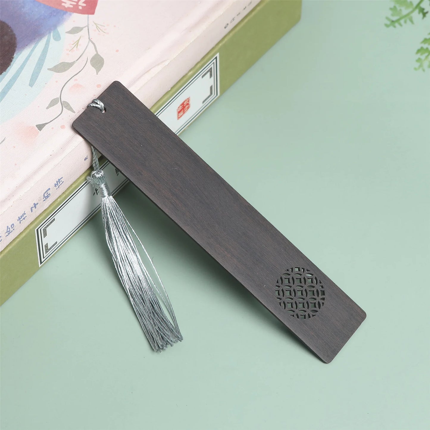 Retro Wooden Bookmarks Hollow Carved Aesthetic Stationery Gifts For Reading Lovers Book Accessories Students Reading Marks