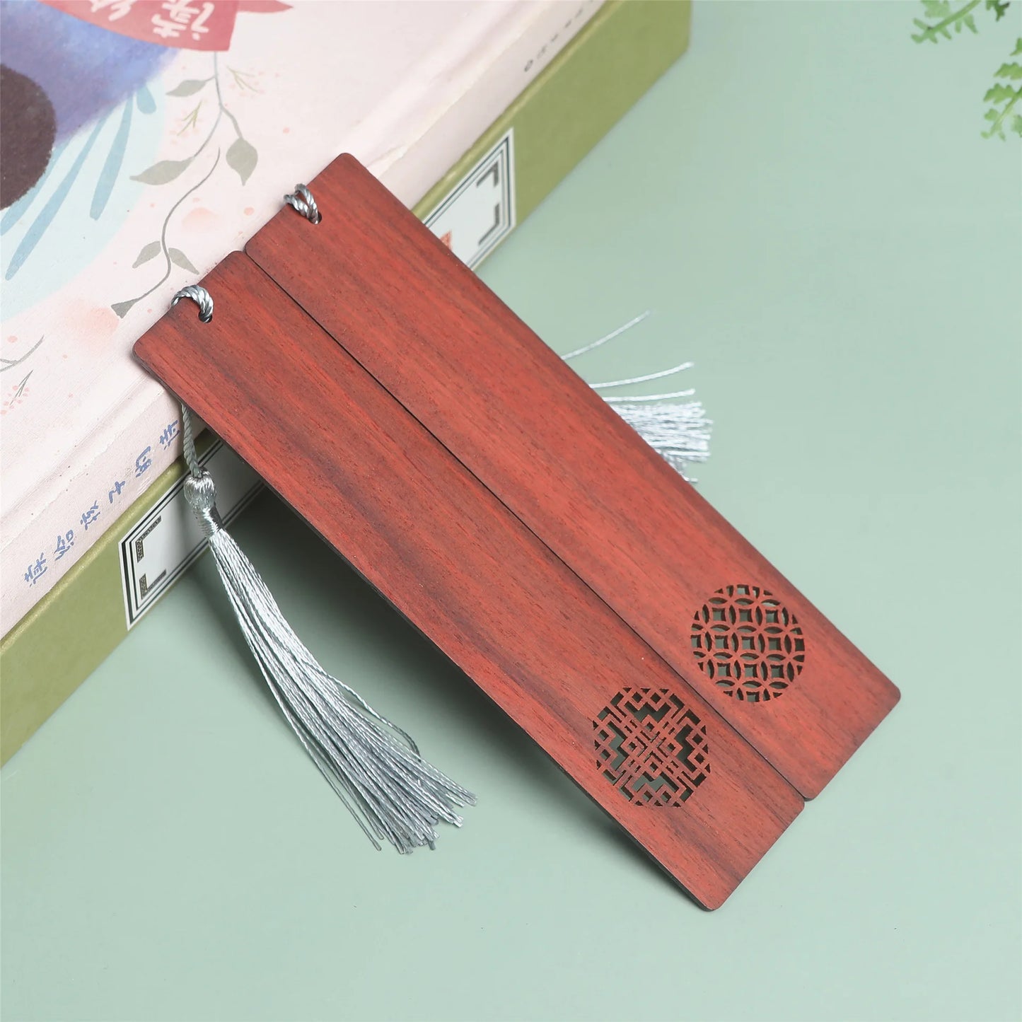 Retro Wooden Bookmarks Hollow Carved Aesthetic Stationery Gifts For Reading Lovers Book Accessories Students Reading Marks