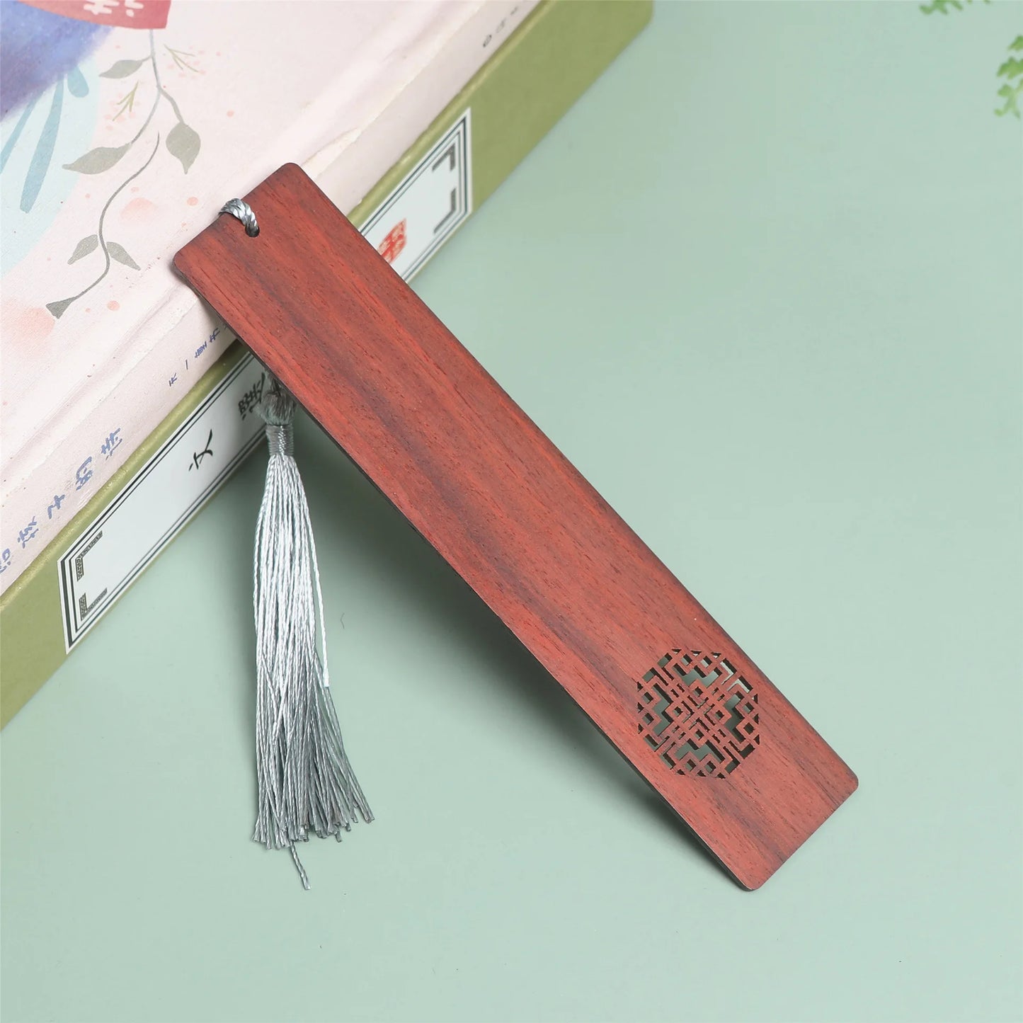 Retro Wooden Bookmarks Hollow Carved Aesthetic Stationery Gifts For Reading Lovers Book Accessories Students Reading Marks