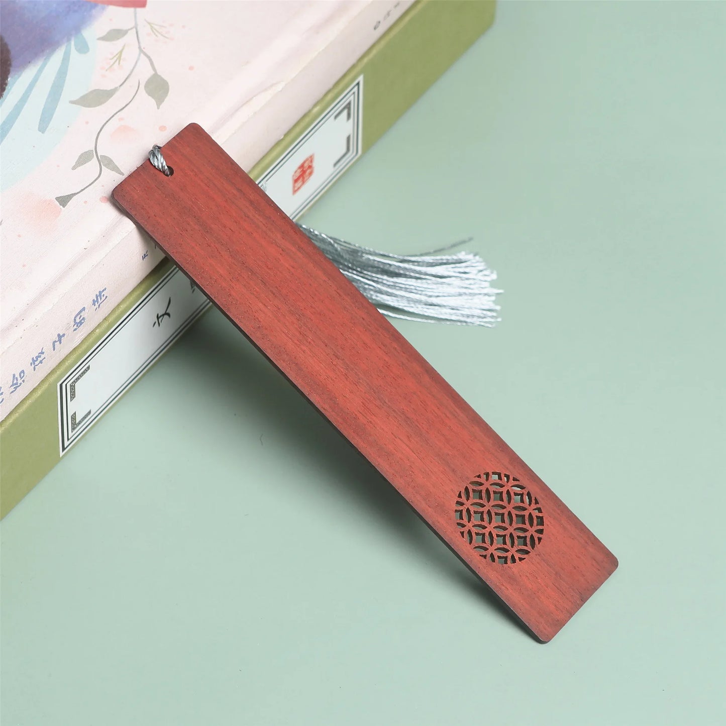 Retro Wooden Bookmarks Hollow Carved Aesthetic Stationery Gifts For Reading Lovers Book Accessories Students Reading Marks
