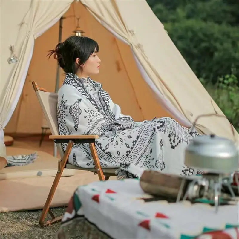 Camping Picnic Blanket Tribal Blankets Indian Outdoor Rugs Boho Decorative Bed Blankets Plaid Sofa Mats Travel Rug Tassels Linen
