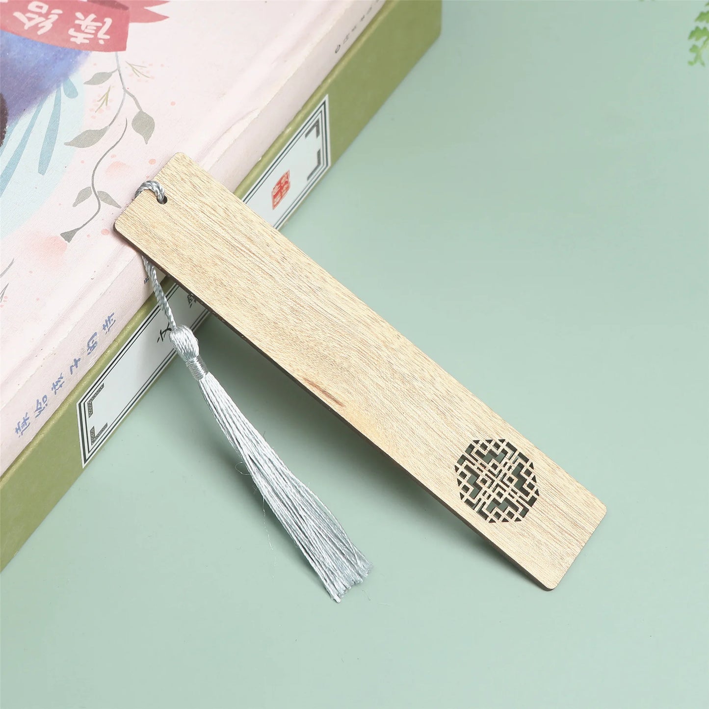 Retro Wooden Bookmarks Hollow Carved Aesthetic Stationery Gifts For Reading Lovers Book Accessories Students Reading Marks